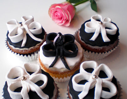 http://pics.ohnekekse.de.s3.amazonaws.com/koeln/files/2010/11/royalcupcakes.png